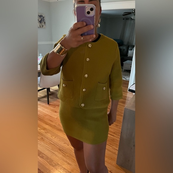 NWT ZARA cardigan 2025 collection  GOLDEN BUTTONS SIZE L and XL 
🚨PRICE FIRM - Picture 13 of 14